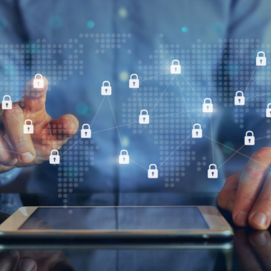 Billede af Cyberspace og cybersikkerhed i en omskiftelig verden